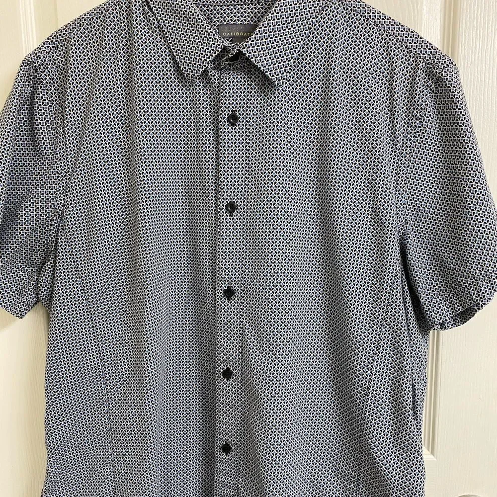 💼Mens Casual Short Sleeve Shirt by Calibrate. Geometric Pattern, Blue. XL